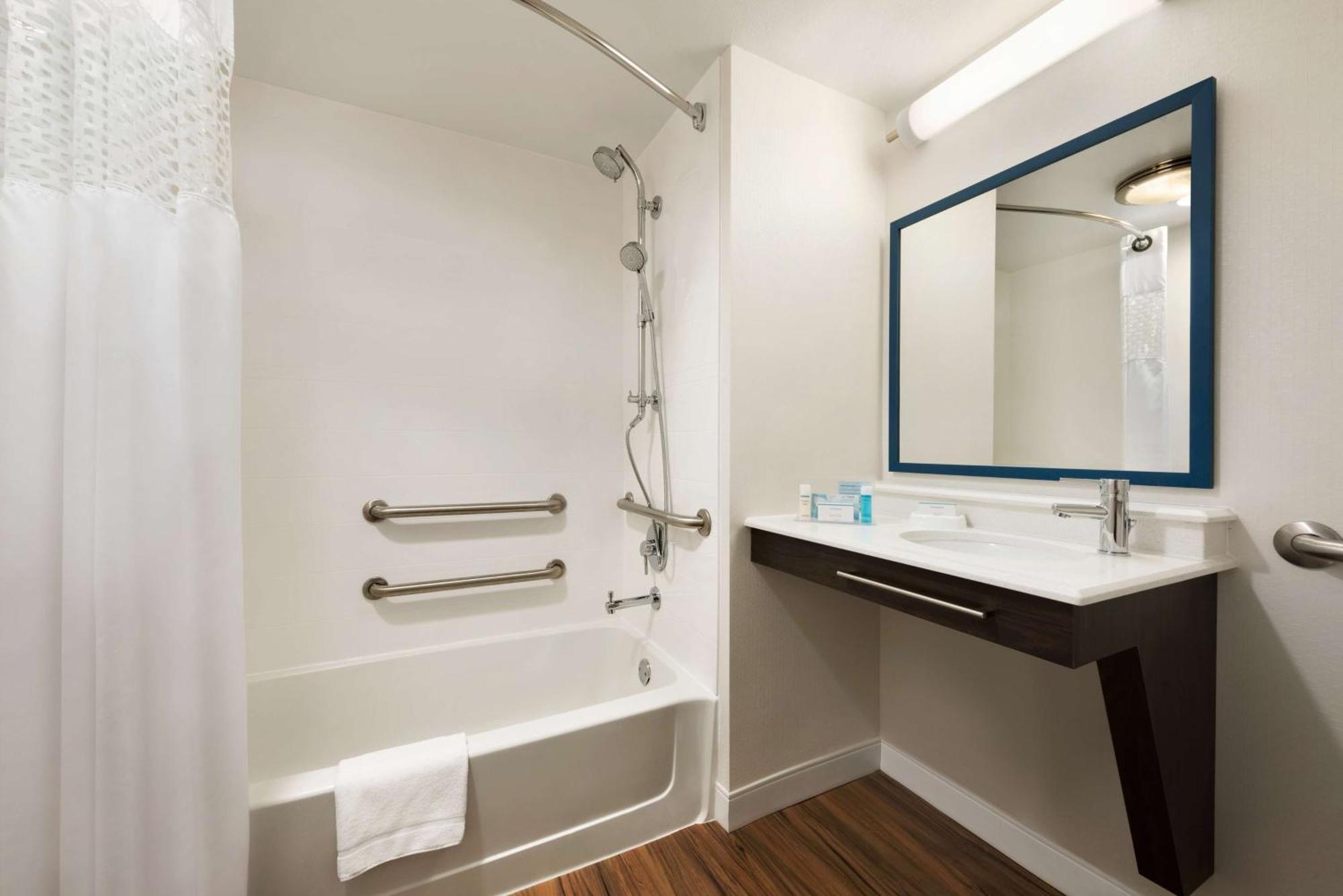 Hampton Inn Appleton-Fox River Mall Area Eksteriør bilde