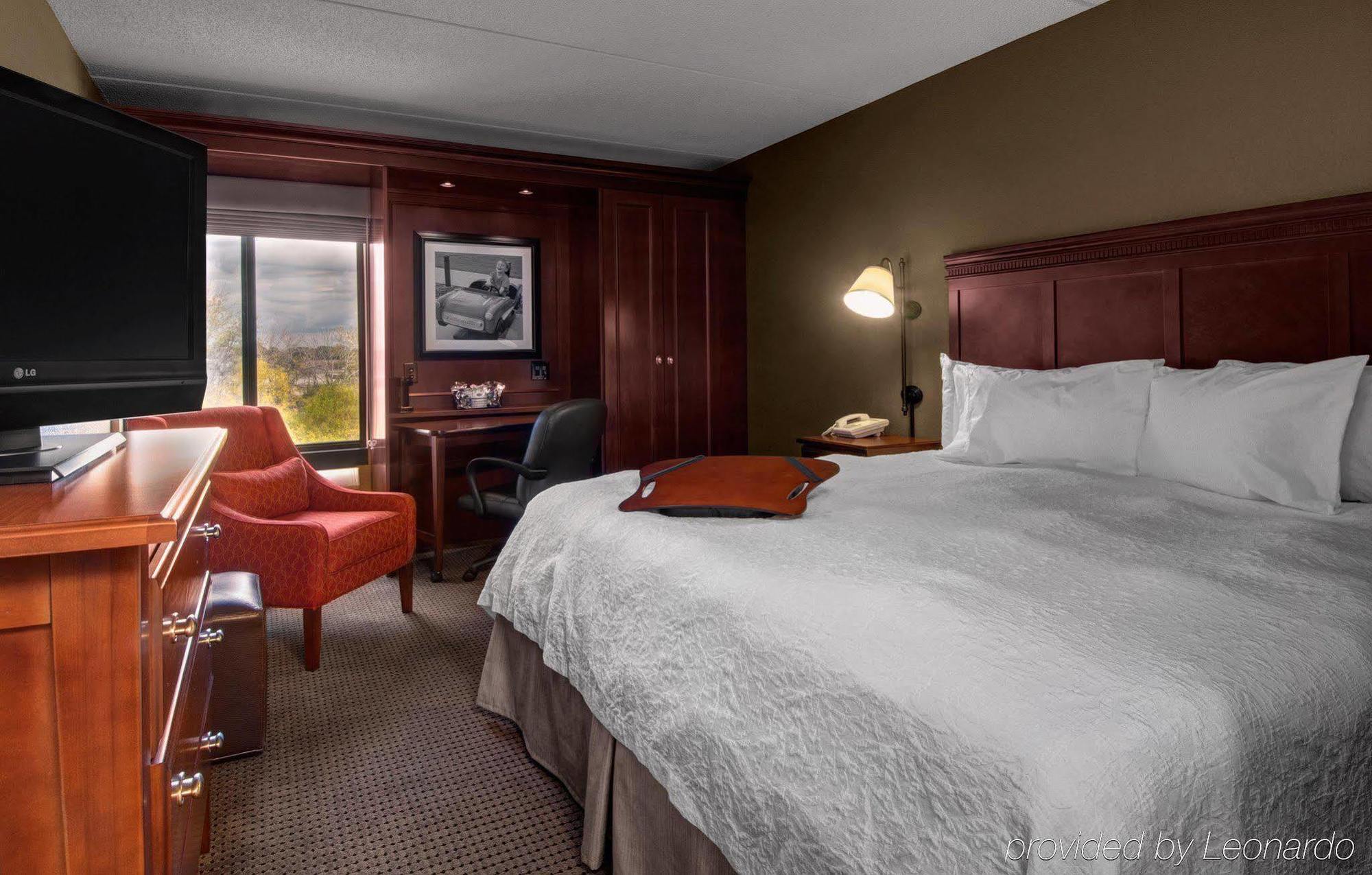 Hampton Inn Appleton-Fox River Mall Area Eksteriør bilde